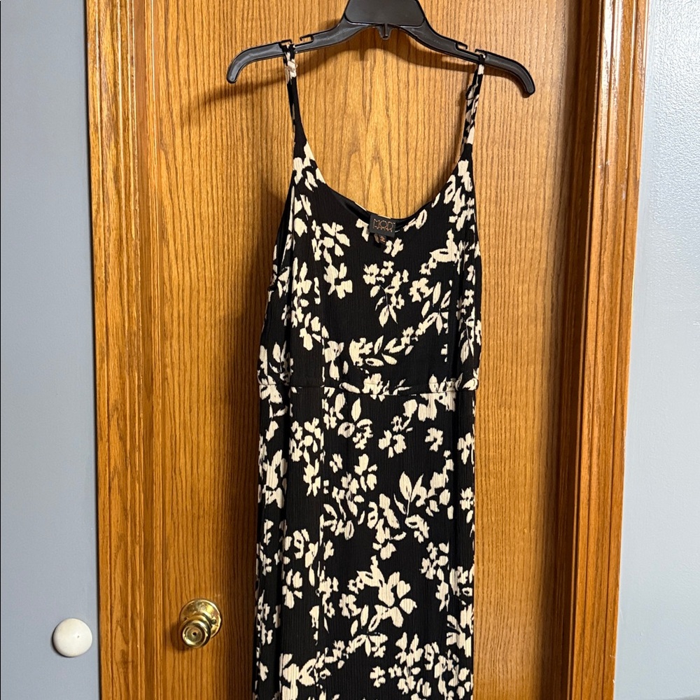 Mod Lusive spaghetti strap Floral Black and Cream Maxi Dress Size XL